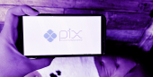 Imagem mostra a tela do PIX em um celular